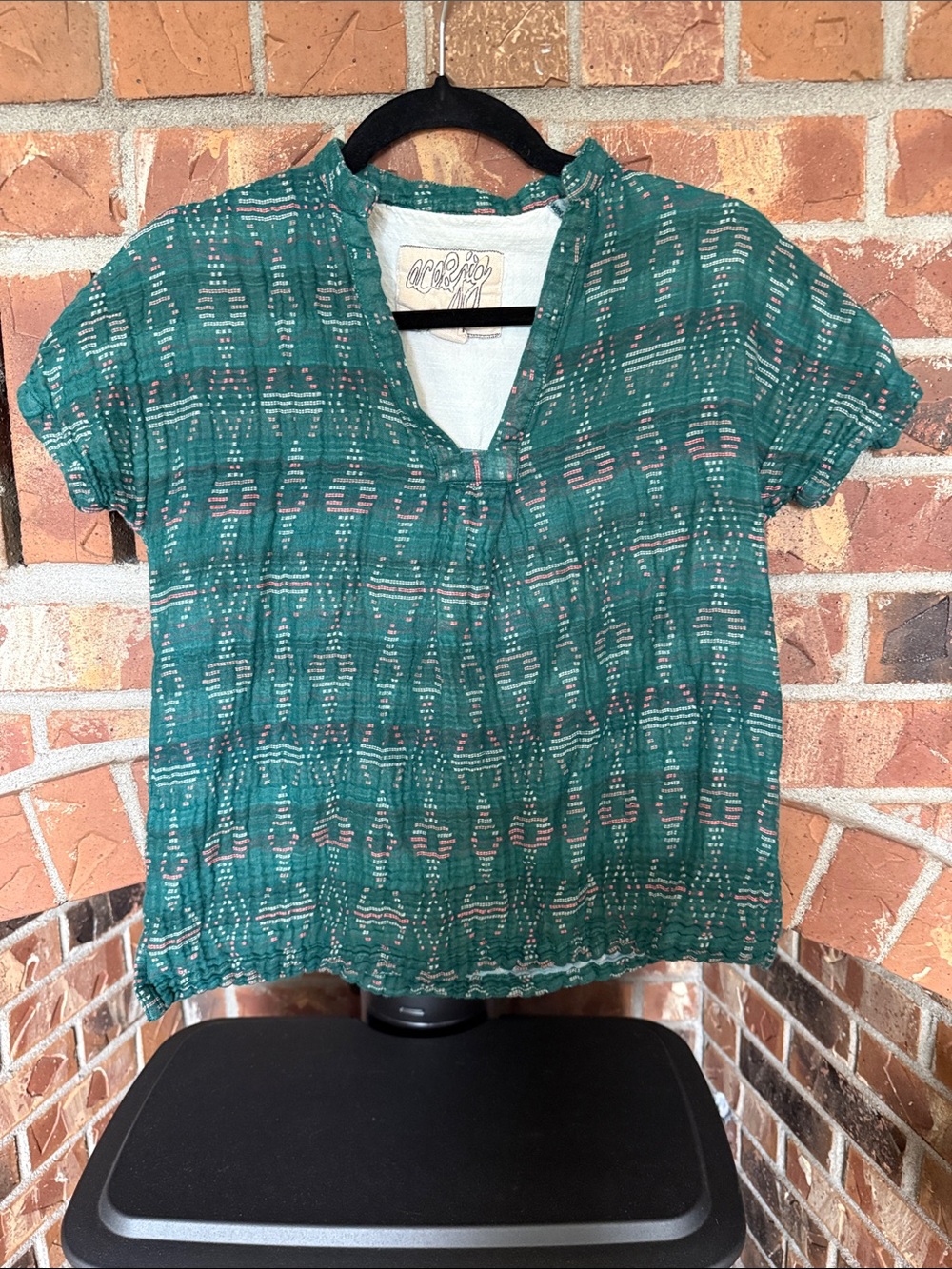 Ace & Jig Teal Patterned Short Sleeve V-Neck Blouse size XS